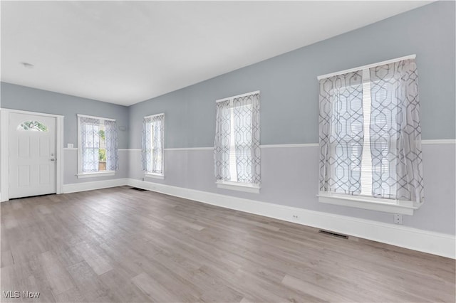 3009 Delmar Ave, Cleveland, OH 44109 - entryway featuring wood finished floors