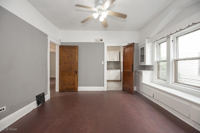 9210 Yale Ave, Cleveland, OH 44108 - photo 10