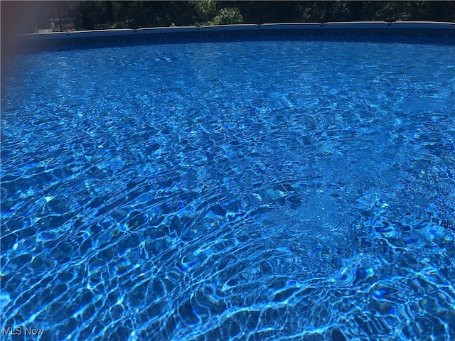 4050 Walter Rd, North Olmsted, OH 44070 - view of swimming pool