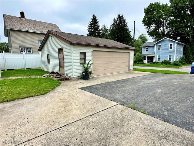 25 W Water St, Hubbard, OH 44425 - view of detached garage