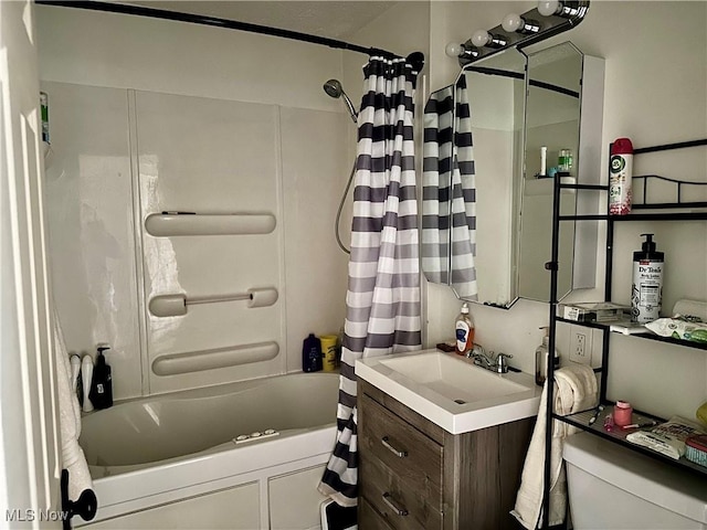 25 W Water St, Hubbard, OH 44425 - bathroom with shower / bath combo with shower curtain and vanity