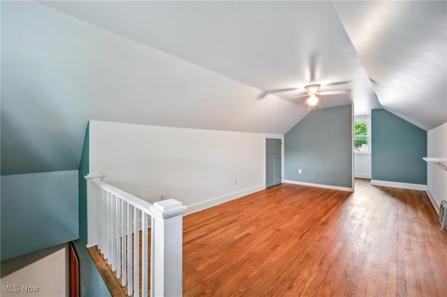 341 Kenmore Ave NE, Warren, OH 44483 - bonus room featuring hardwood / wood-style floors, vaulted ceiling, and a ceiling fan