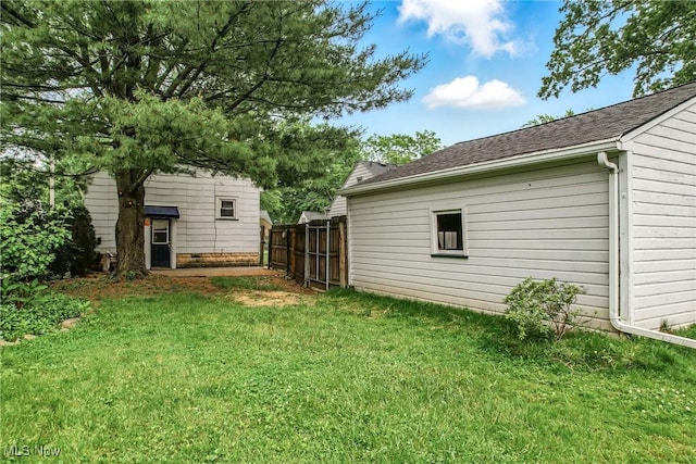 341 Kenmore Ave NE, Warren, OH 44483 - view of yard