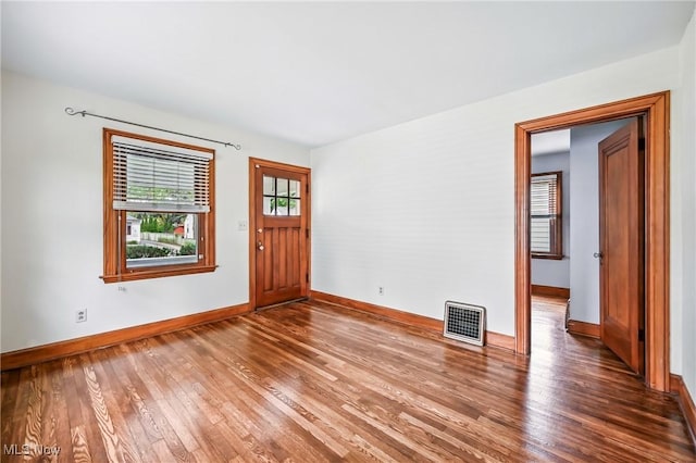 341 Kenmore Ave NE, Warren, OH 44483 - unfurnished room with wood finished floors