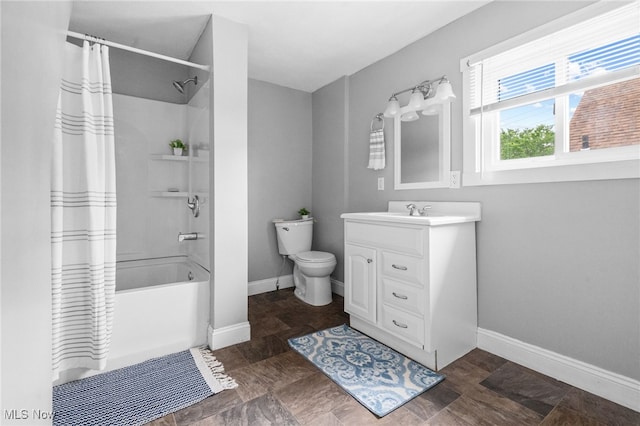 275 Fountain St, Akron, OH 44306 - full bath featuring vanity and shower / bath combo with shower curtain