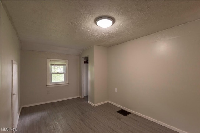 3590 Ponciana Ave, Akron, OH 44319 - photo 20