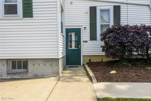1237 Center St, Ashland, OH 44805 - entrance to property