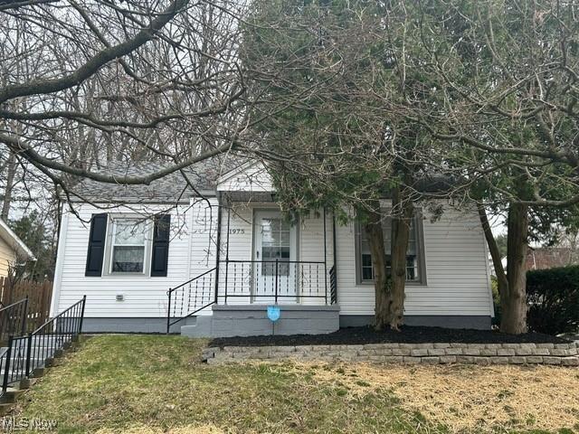 1975 9th St SW, Akron, OH 44314 - rear view of property