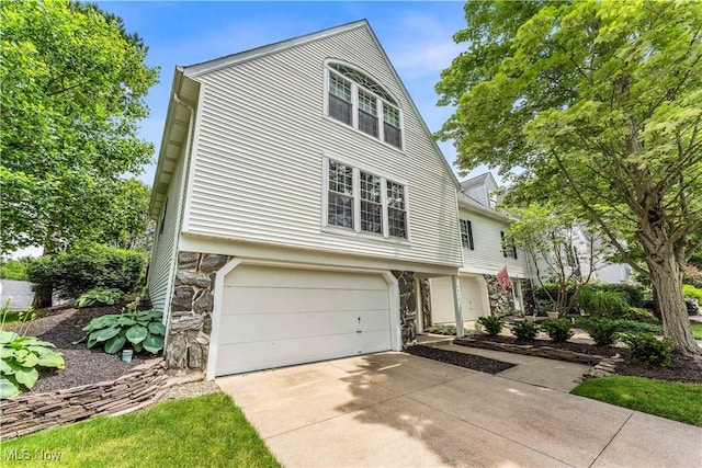 6838 Chaffee Ct, Brecksville, OH 44141 - photo 2