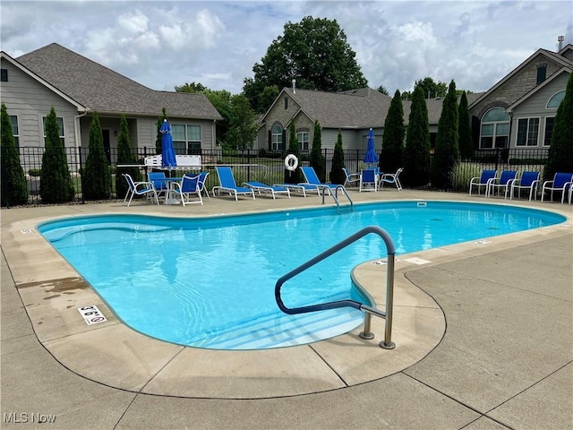9264 Sharrott Rd Unit 104, Youngstown, OH 44514 - community pool featuring a patio area