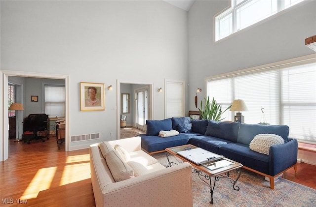 1240 E 101st St, Cleveland, OH 44108 - photo 3