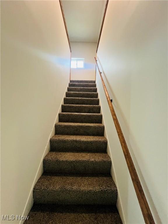 6201 Peck Rd, Ravenna, OH 44266 - photo 16