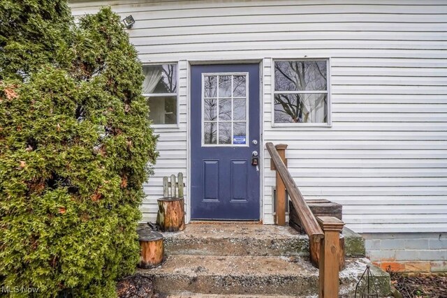 10044 Cleveland Ave NW, Uniontown, OH 44685 - photo 2