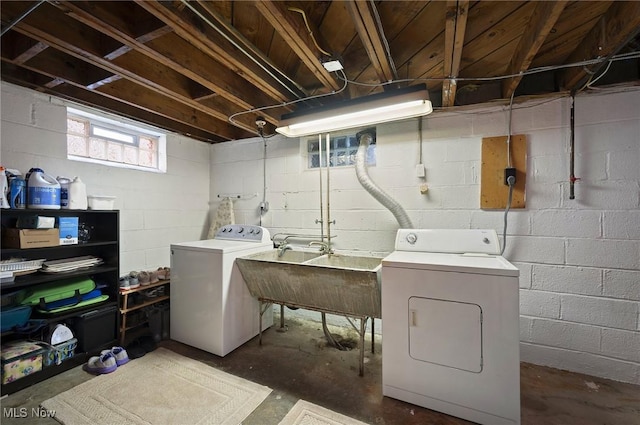 5910 Gerald Ave, Parma, OH 44129 - laundry room with washer and clothes dryer