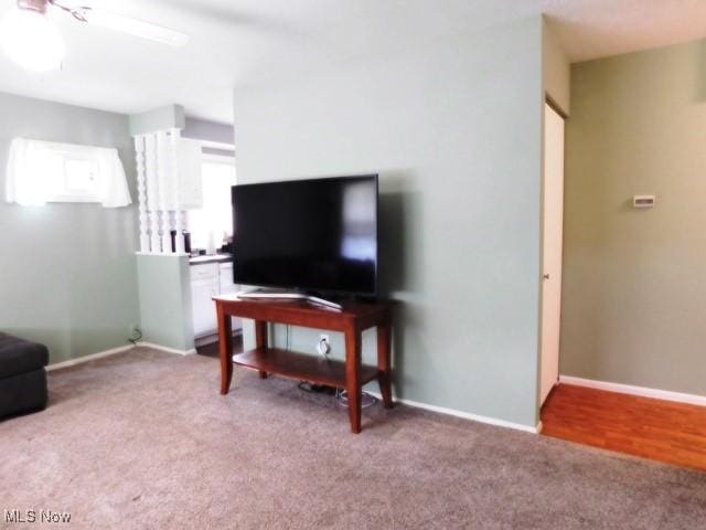 521 Holly Dr, Berea, OH 44017 - photo 3