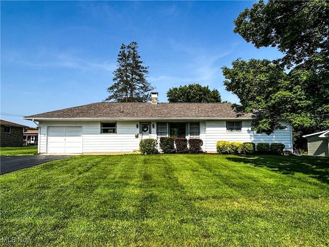 2858 Crestway Dr, Zanesville, OH 43701 - photo 1