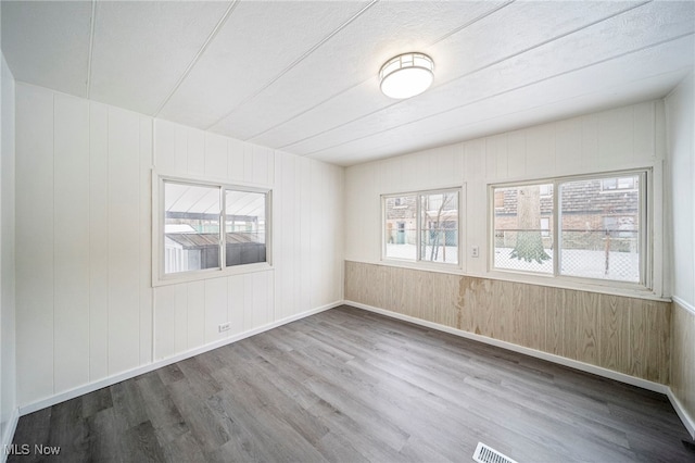 34424 Euclid Ave Unit 260, Willoughby, OH 44094 - empty room with wood finished floors