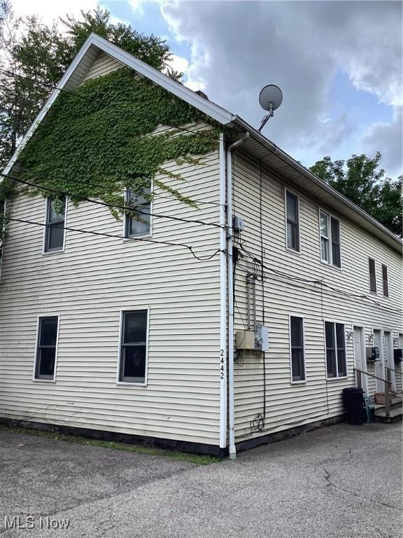 2444 Tremont Ave, Cleveland, OH 44113 - photo 3