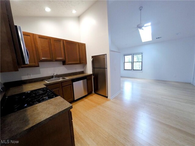 2444 Tremont Ave, Cleveland, OH 44113 - photo 17