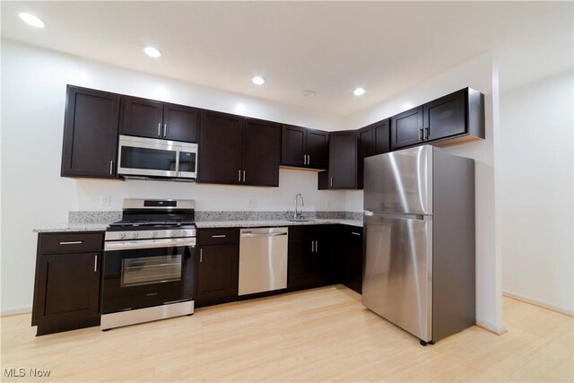 2444 Tremont Ave, Cleveland, OH 44113 - photo 35