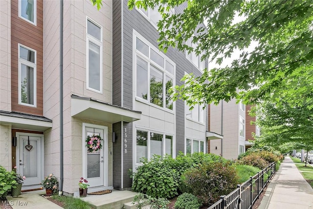 1569 E 118th St Unit B, Cleveland, OH 44106 - view of front of house