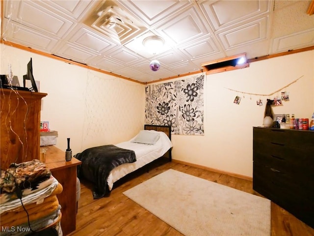 32701 Gundy Ridge Rd, Bowerston, OH 44695 - bedroom featuring an ornate ceiling and wood finished floors