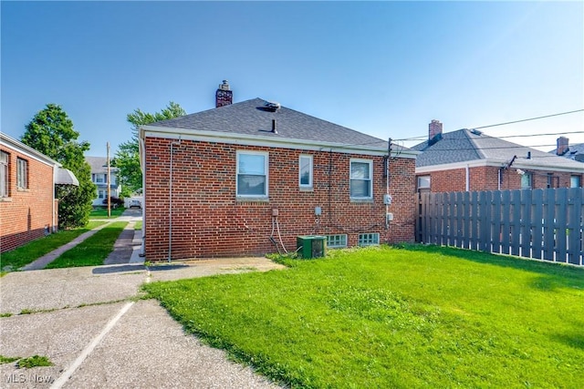 2112 Grovewood Ave, Parma, OH 44134 - photo 4