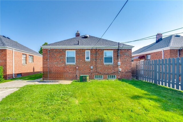 2112 Grovewood Ave, Parma, OH 44134 - photo 5