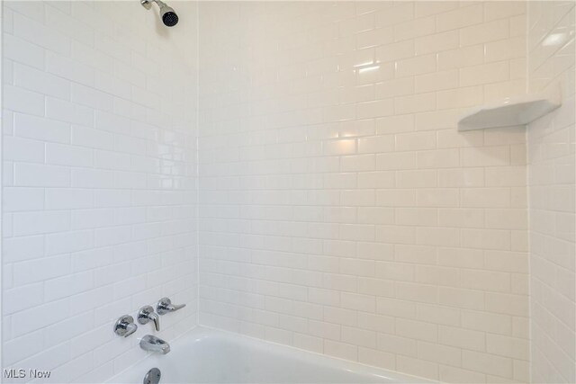 2112 Grovewood Ave, Parma, OH 44134 - photo 21