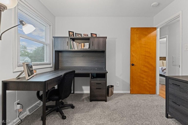 4000 Kenneth Rd, Stow, OH 44224 - carpeted home office with baseboards