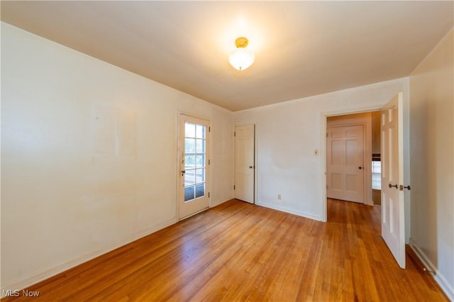 3526 Raymont Blvd, University Heights, OH 44118 - spare room featuring light wood-type flooring and baseboards