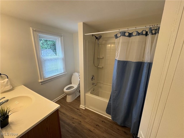783 Jason Ave, Akron, OH 44314 - bathroom with wood finished floors, vanity, and shower / bath combination with curtain