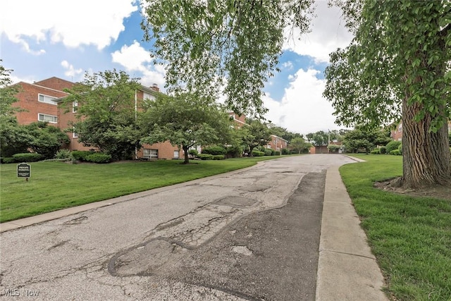 3271 Warrensville Center Rd Unit 4A, Shaker Heights, OH 44122 - view of asphalt road