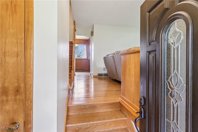 1455 Buckeye Cir, Salem, OH 44460 - entrance foyer featuring light wood-style flooring