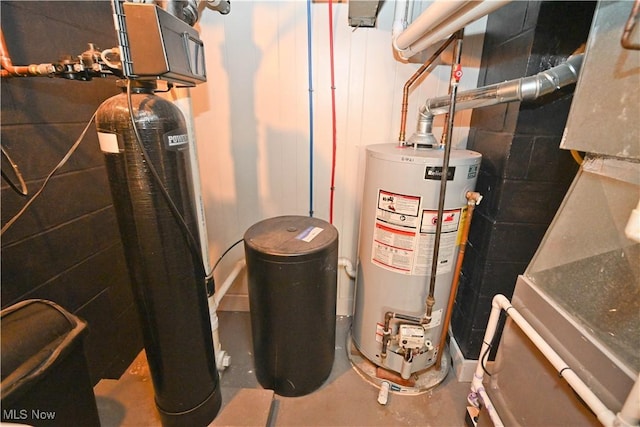 7673 N Lima Rd, Poland, OH 44514 - utility room with water heater and heating unit