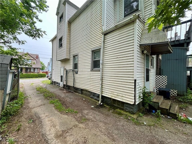 3180 W 90th St, Cleveland, OH 44102 - view of side of property