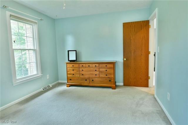 2878 Beaver Trl, Cortland, OH 44410 - carpeted bedroom featuring baseboards