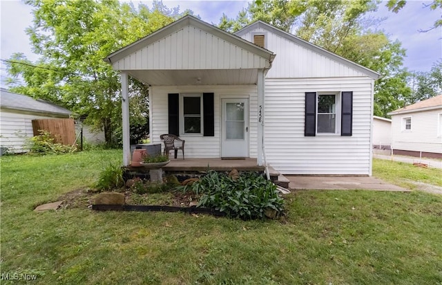 5458 Ridgewood, Lorain, OH 44055 - view of front of property with a porch