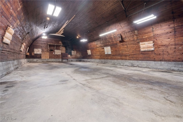 11861 Moffitt St SW, Massillon, OH 44647 - view of garage