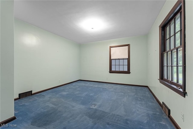 5352 Hills And Dales Rd NW, Canton, OH 44708 - unfurnished room with carpet and baseboards
