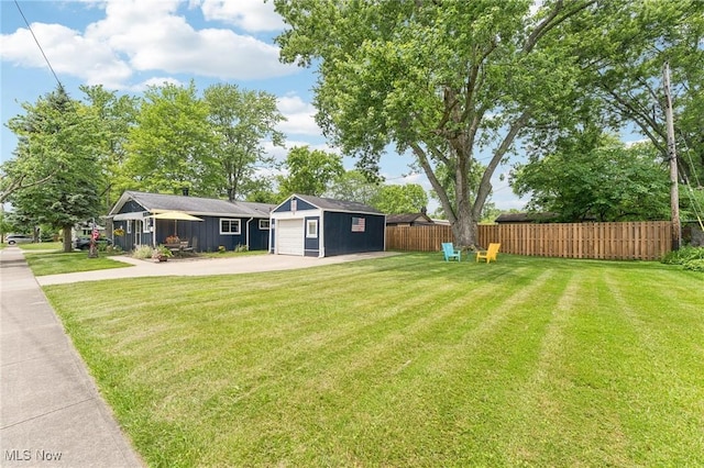 402 Hazel Dr, Berea, OH 44017 - photo 4