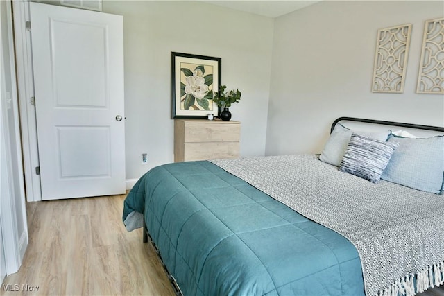 125 Fitch Blvd Unit 254, Youngstown, OH 44515 - bedroom featuring wood finished floors and baseboards