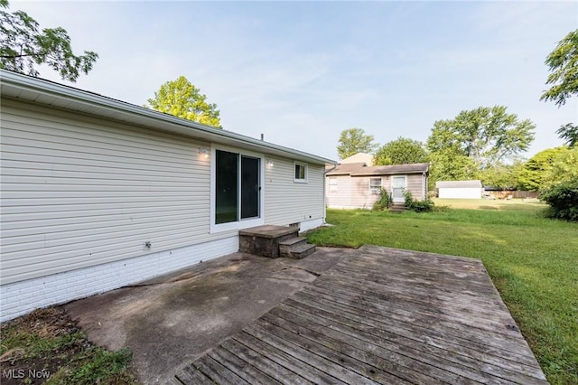 1730 W 20th St, Lorain, OH 44052 - wooden terrace with a yard