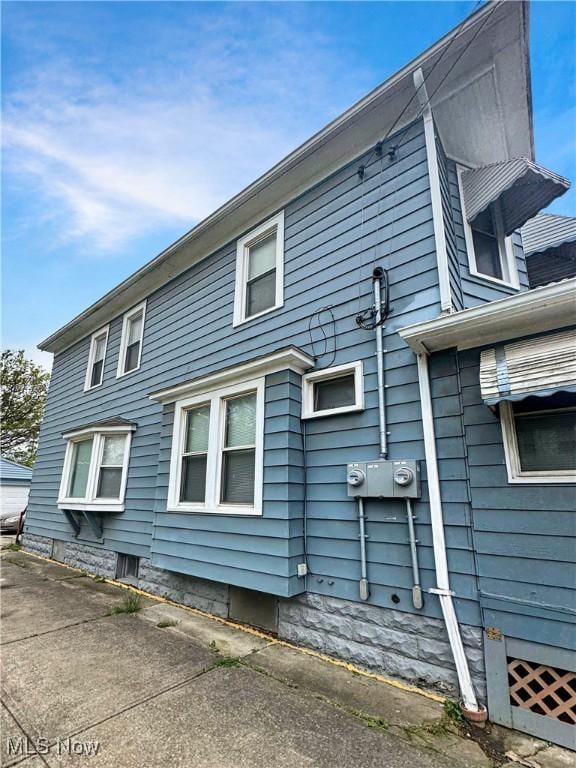 4017 E 54th St, Newburgh Heights, OH 44105 - view of property exterior