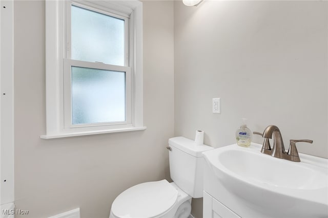 452 E 329th St, Willowick, OH 44095 - bathroom featuring plenty of natural light and vanity