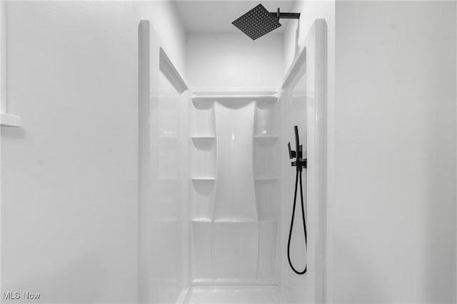 164 Goodview Ave, Akron, OH 44305 - full bathroom with a shower