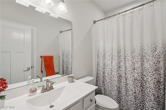 8488 Raya Ln, Streetsboro, OH 44241 - full bathroom featuring vanity and a shower with shower curtain