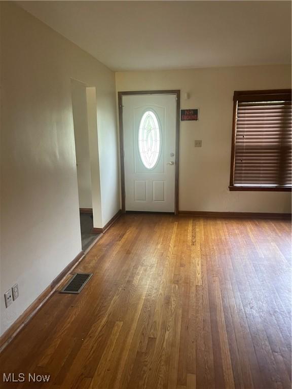 1881 17th St SW, Akron, OH 44314 - photo 3