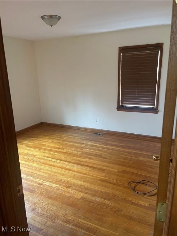 1881 17th St SW, Akron, OH 44314 - photo 4