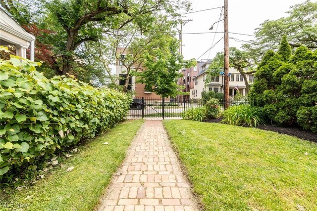 1522 W 32nd St, Cleveland, OH 44113 - photo 31